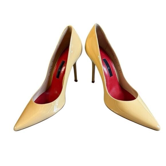 CH Carolina Herrera Patent Leather Heels Beige Red Sole Pumps Size US 6.5 / EU37 - Picture 2 of 10